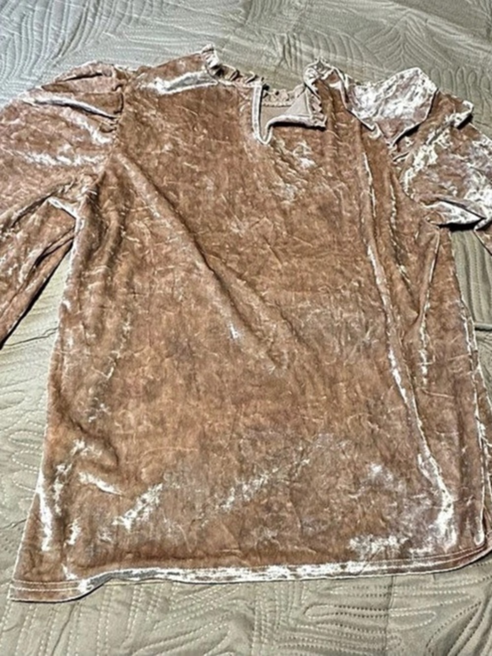 SHEIN Velvet Long Sleeve Top in Pink Size XL Like New